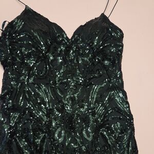 Elegant Green Sequin Dress